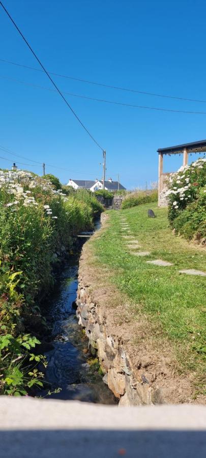 The Lobster Pot Cottage Church Bay Llanrhyddlad エクステリア 写真